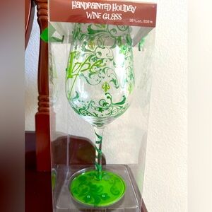 “Hope” painted wine glass